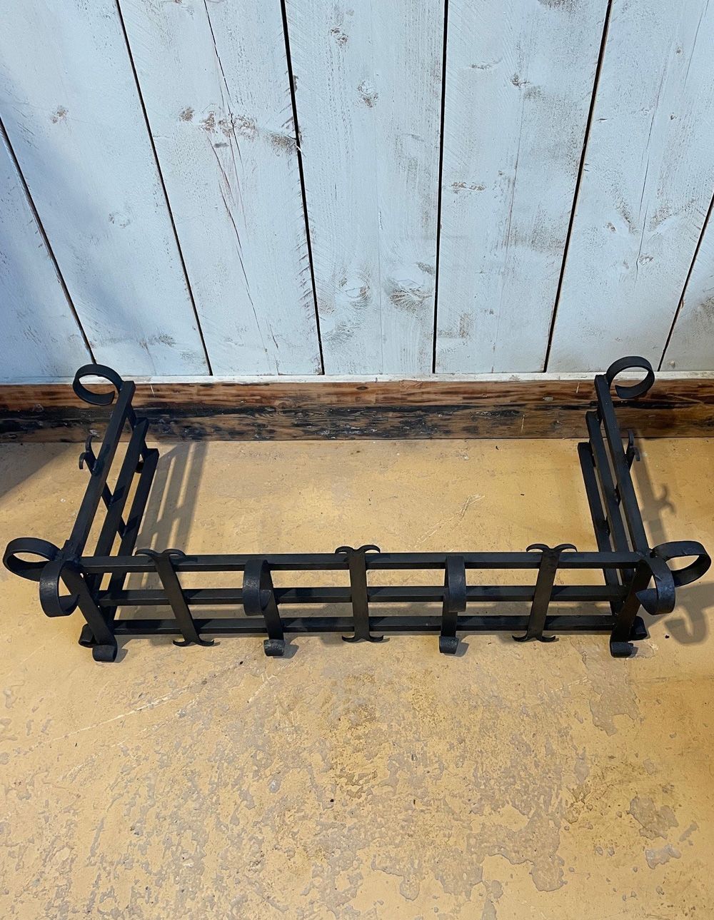 10 5 | Fire Basket & Fender Set