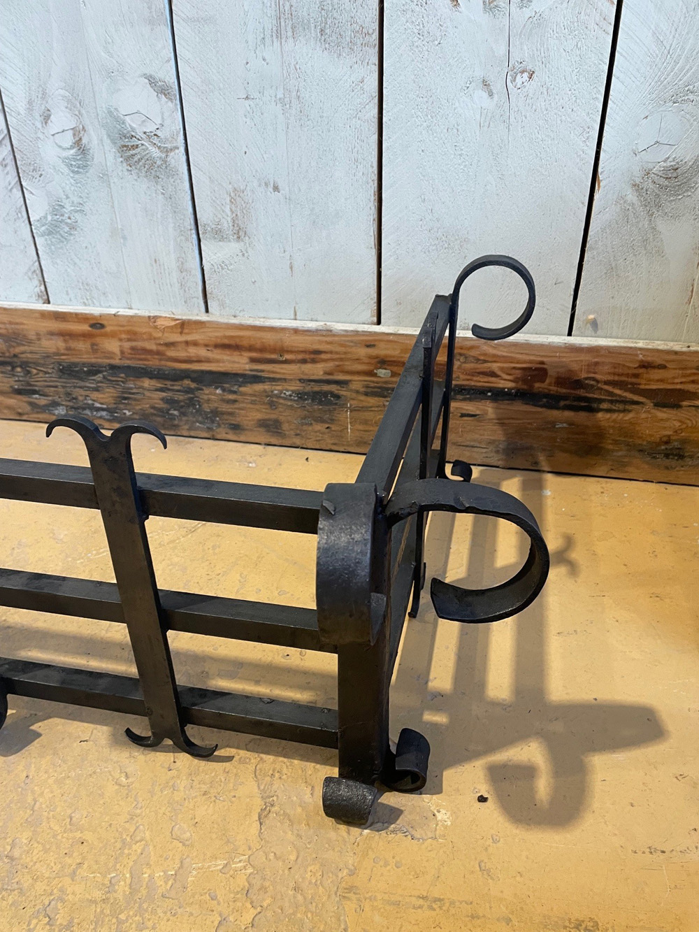 11 4 | Fire Basket & Fender Set