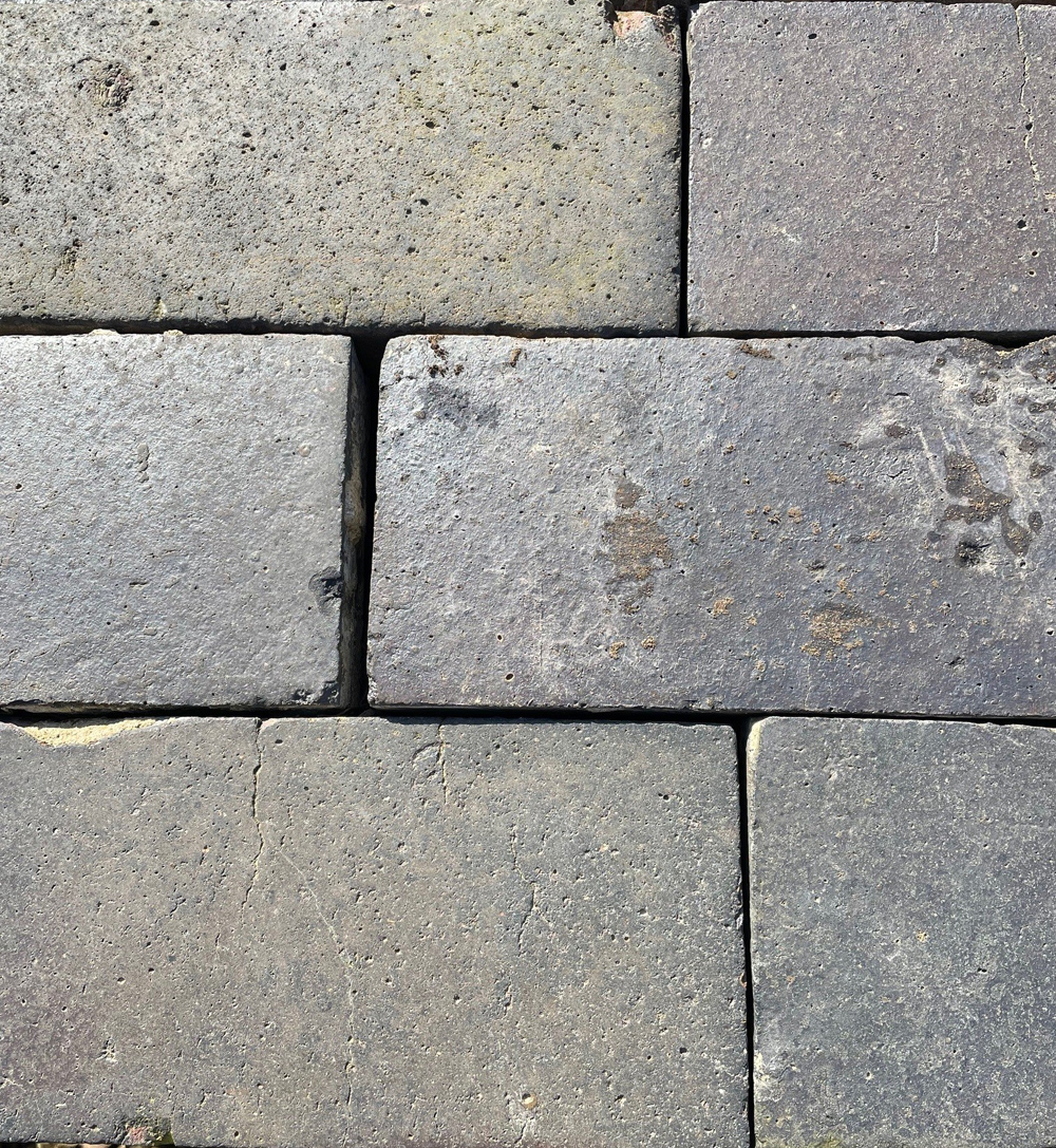 3 105 | Blue Pavers 12"