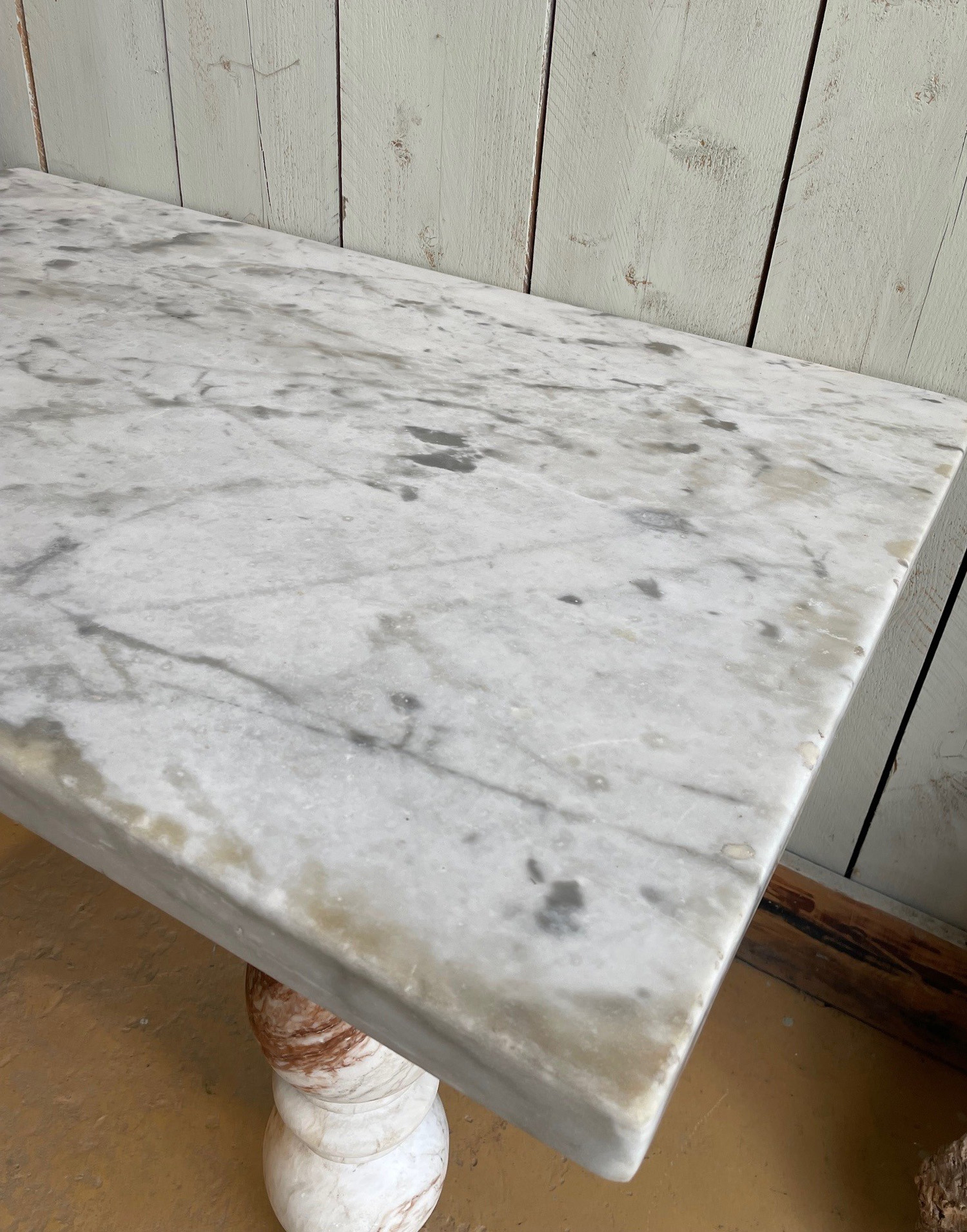 4 115 | Marble Table