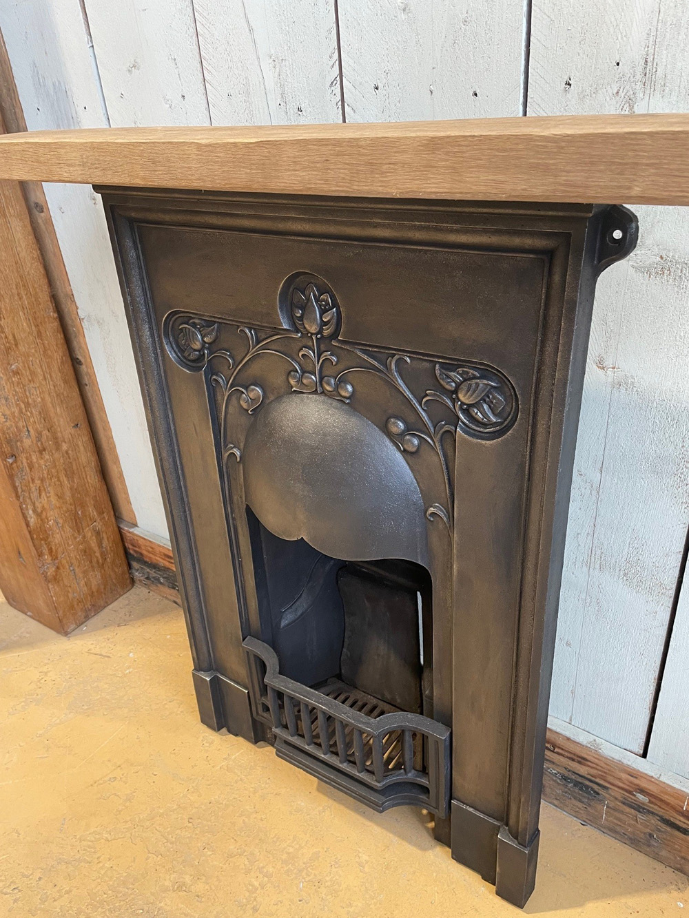 5 85 | Art Nouveau Insert