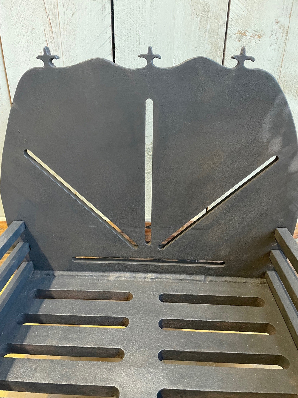 5 86 | Fire Basket & Fender Set