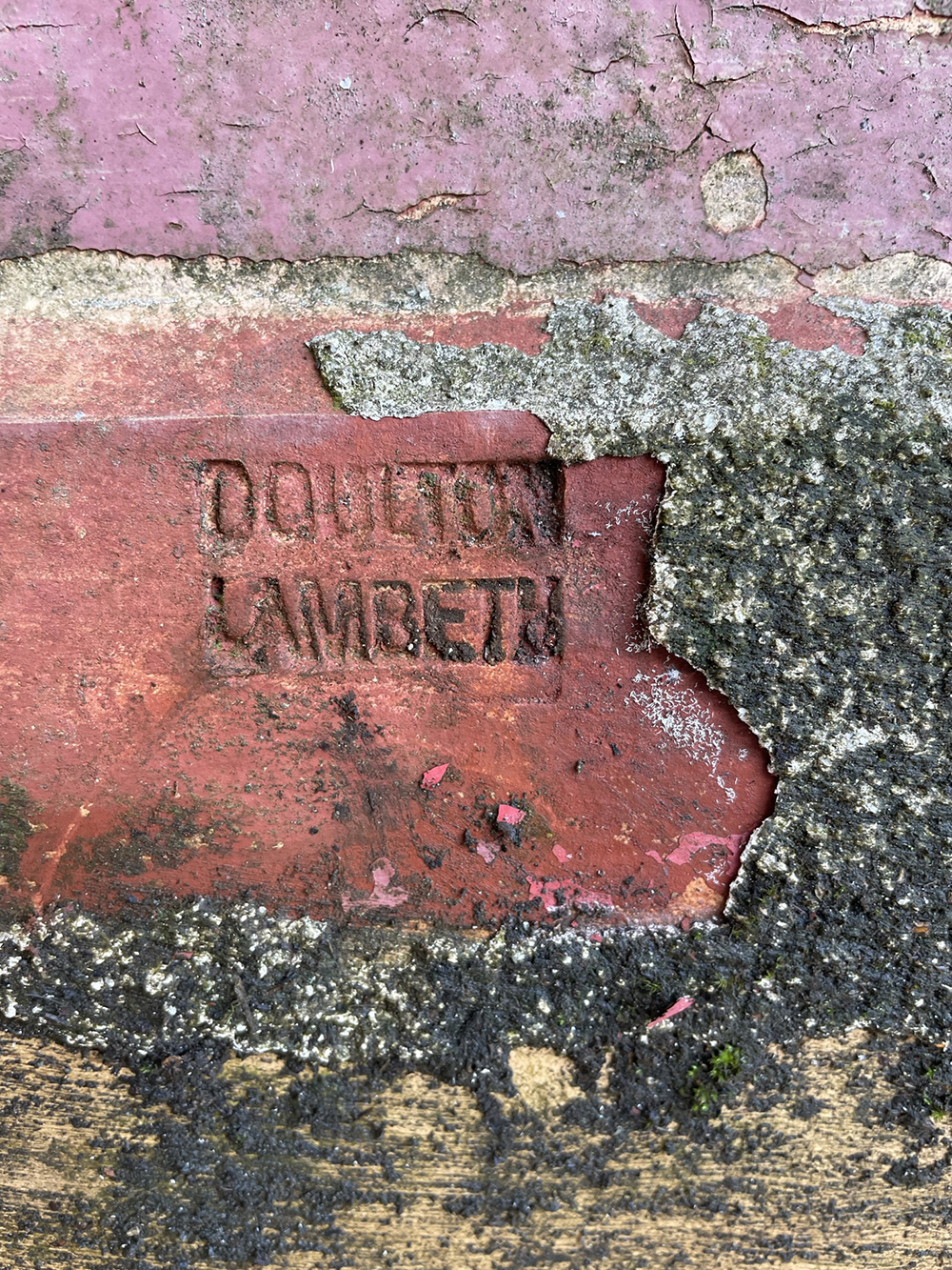 Lambeth Stamp | Doulton Lambeth Chimney Pots (Set of 5)