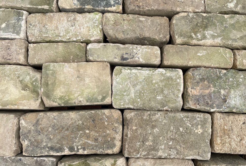 Cropped Reclaimed Cotswold Building Stone